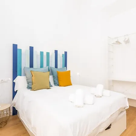 Homes Plaza De La Merced Apartamento