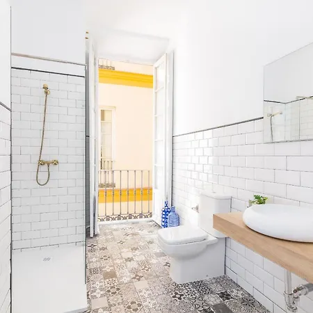 Homes Plaza De La Merced Apartment *